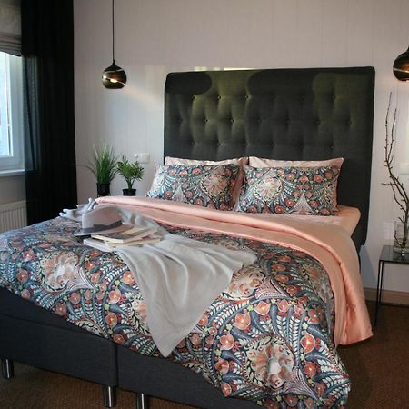 Sadama Street Villa Pärnu Buitenkant foto