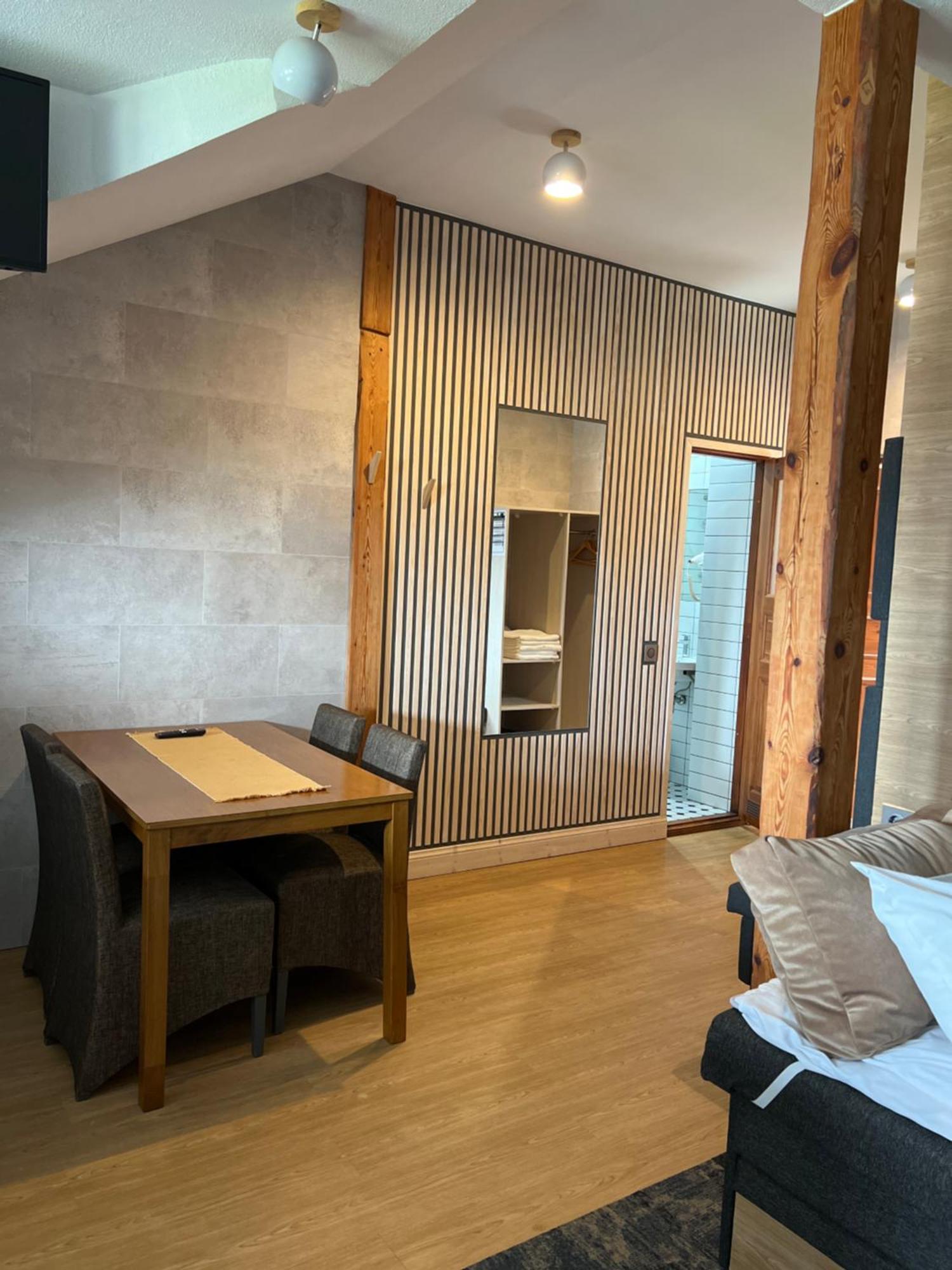 Sadama Street Villa Pärnu Kamer foto