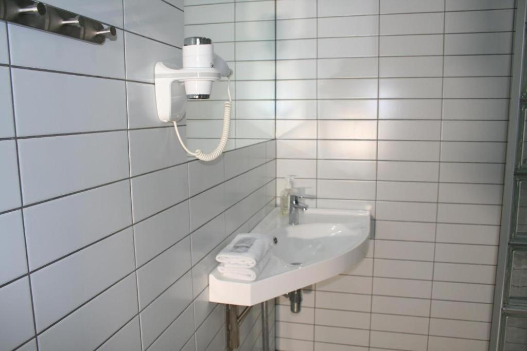 Sadama Street Villa Pärnu Kamer foto