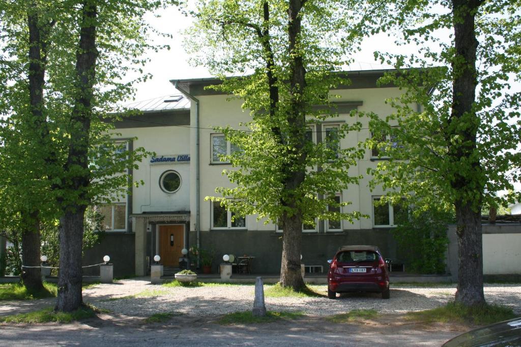 Sadama Street Villa Pärnu Buitenkant foto