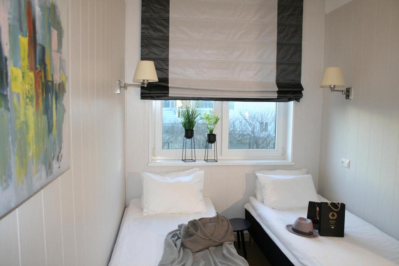 Sadama Street Villa Pärnu Buitenkant foto