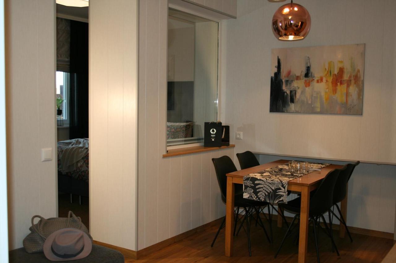 Sadama Street Villa Pärnu Buitenkant foto