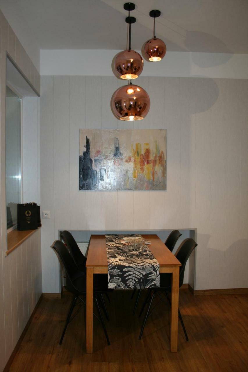 Sadama Street Villa Pärnu Buitenkant foto